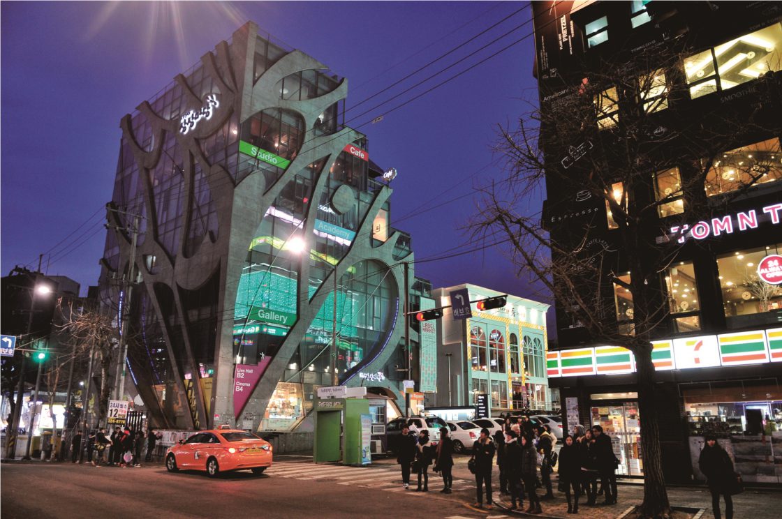 Great Location In Trendy Gangnam preview