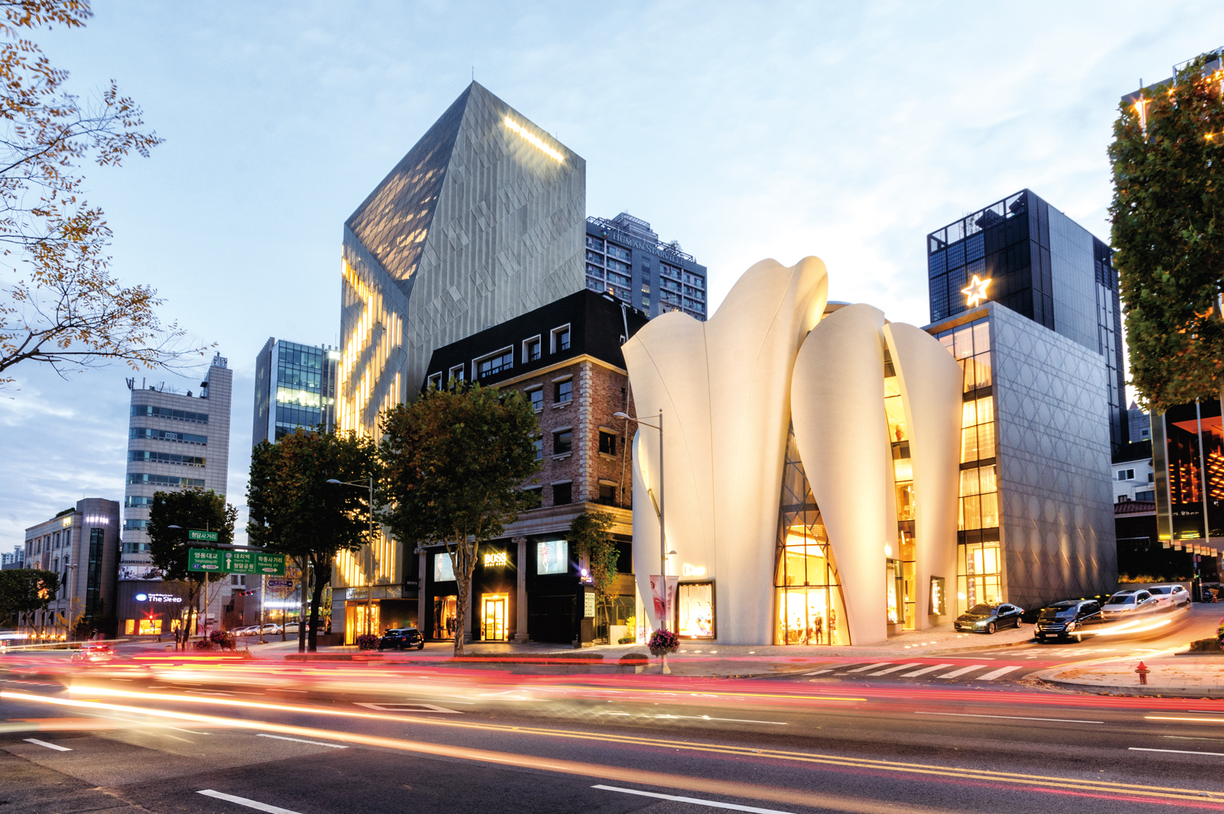 Louis Vuitton Seoul Galleria Men store, Korea