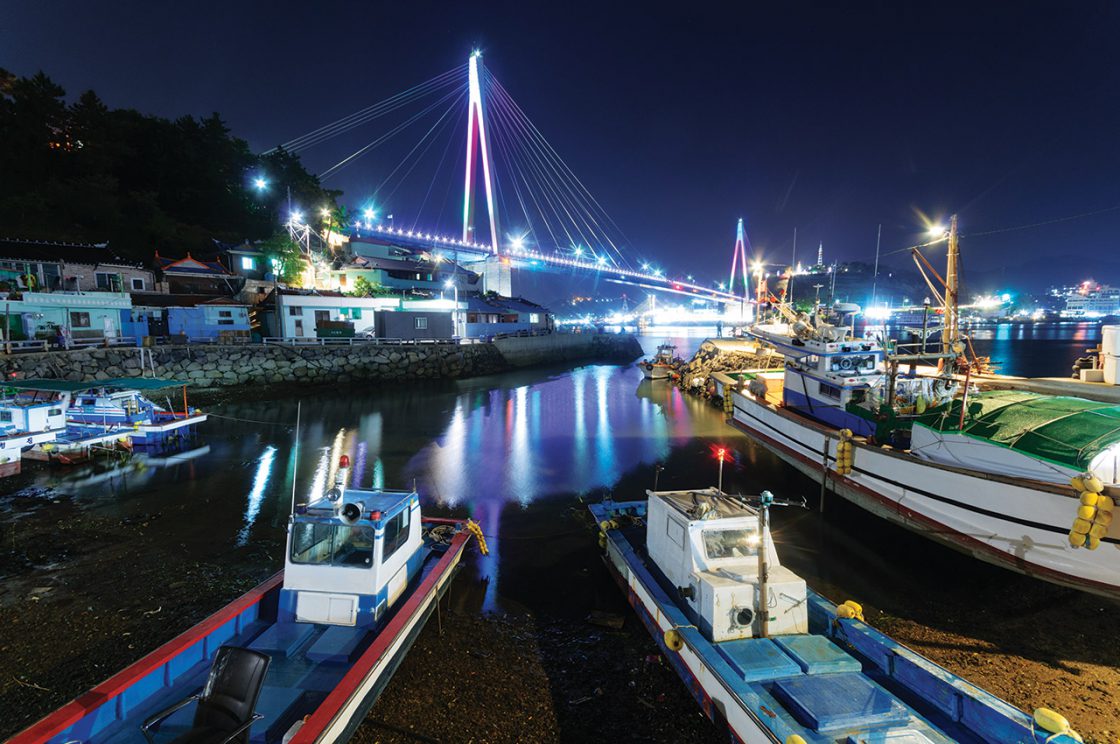 City of the Night Sea 여수 – SEOUL Magazine