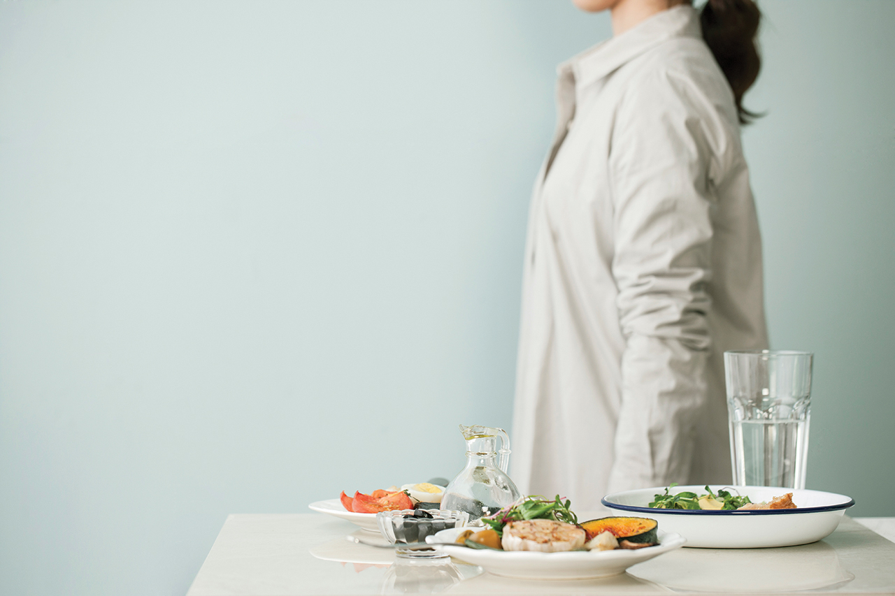 Korean Restaurant Sets Solo Diners Up on Surprise Blind Dates - Eater